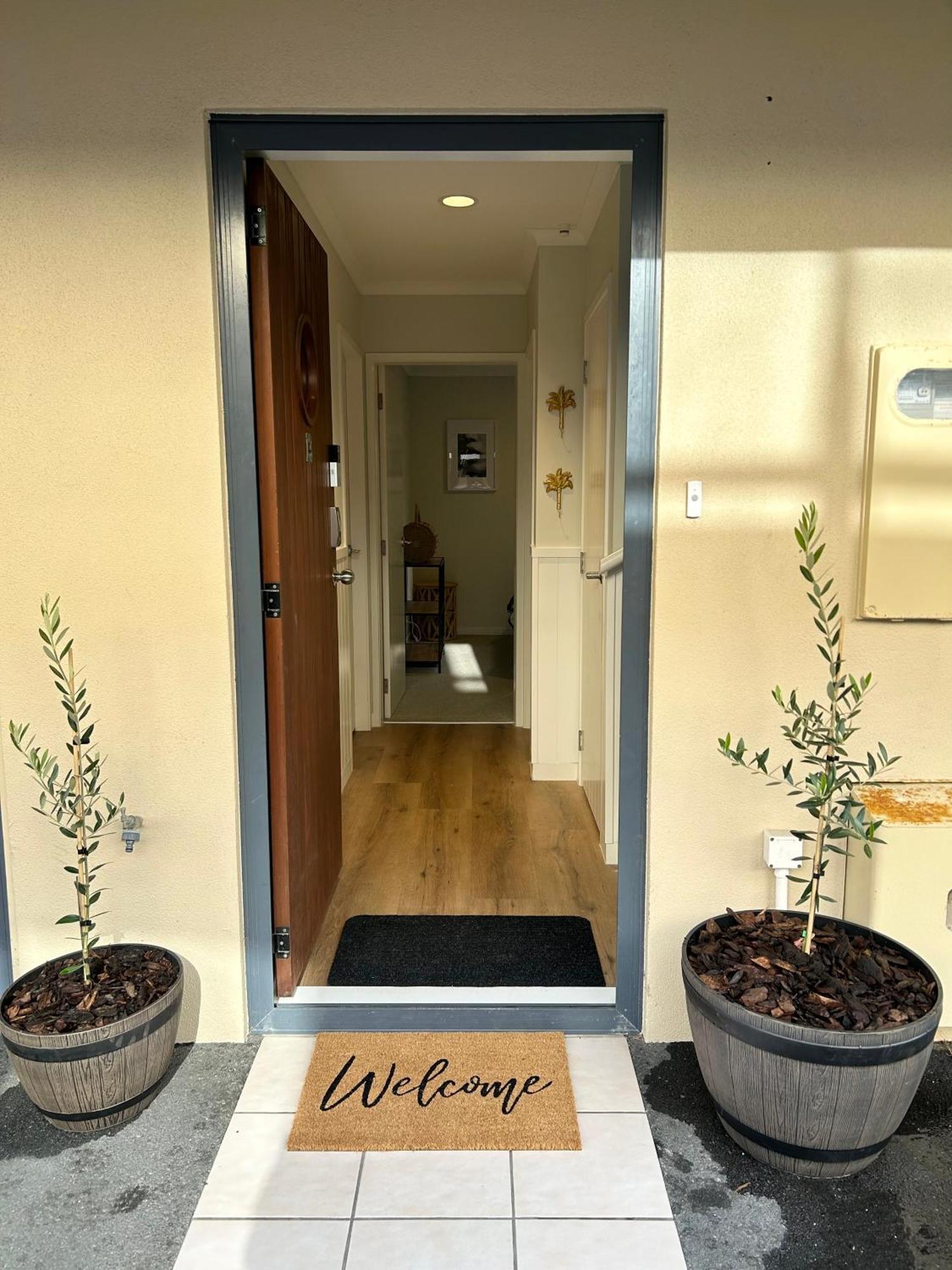 Luxury Retreat Ultimate Location - 2 Bedrooms 2 Bathrooms ماوْنت مونغانيو المظهر الخارجي الصورة